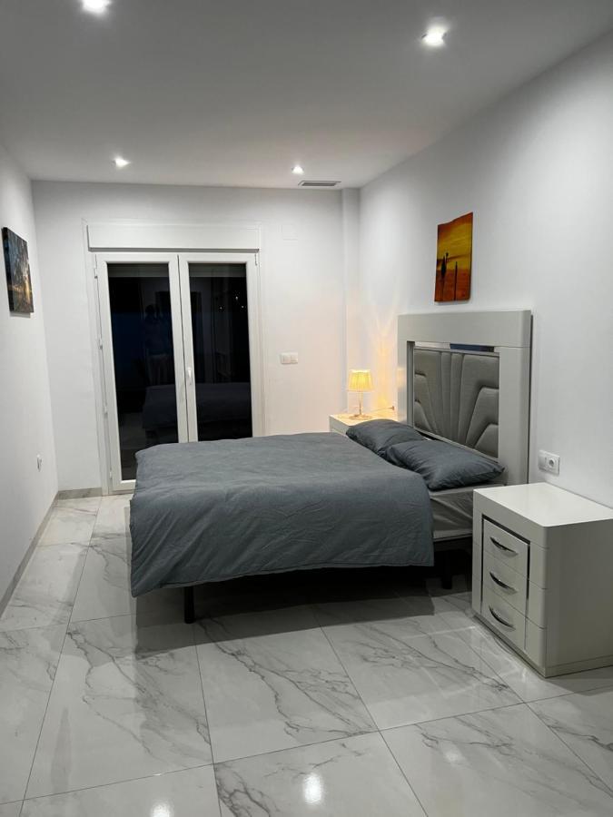 New Villa With Rooftop Terrace And Pool Daya Nueva Εξωτερικό φωτογραφία