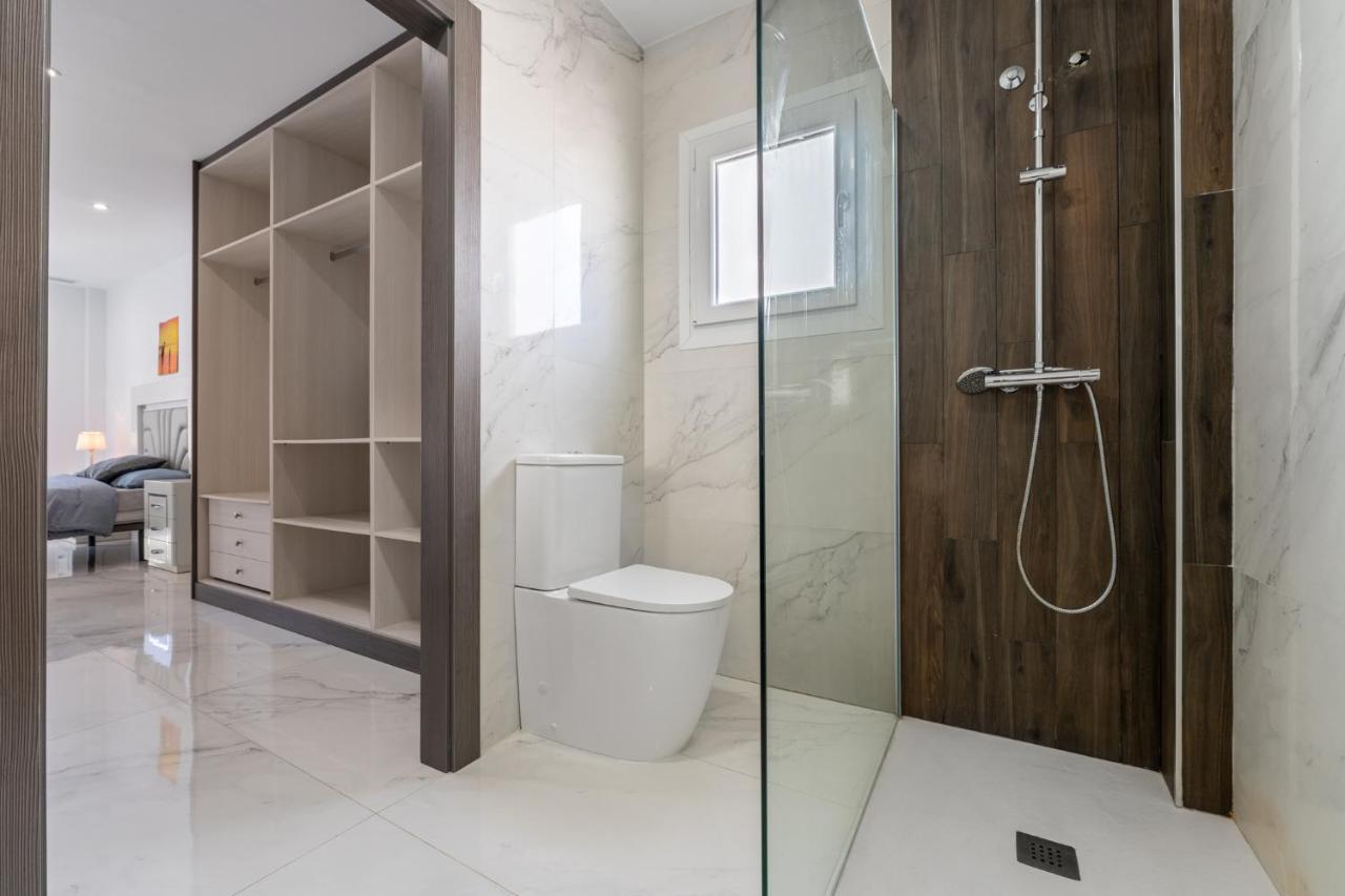 New Villa With Rooftop Terrace And Pool Daya Nueva Εξωτερικό φωτογραφία